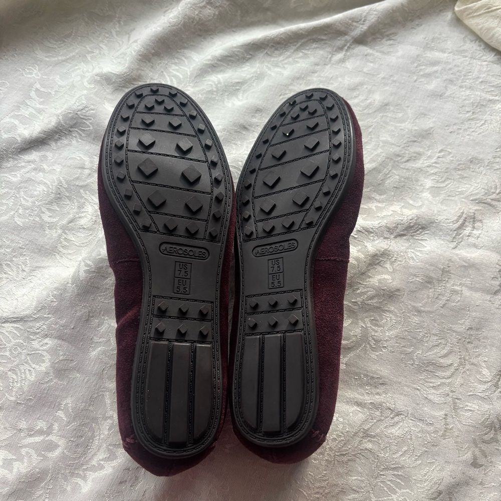 NWOT Aerosoles Burgundy Soft Suede Driving Loafers w/Tassels, Size 7.5 - Picture 11 of 11